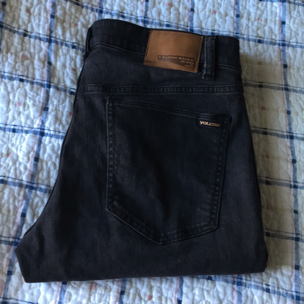 Volcom Black Washed Vorta Jeans Size 34